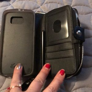 Wristlet for ur phone